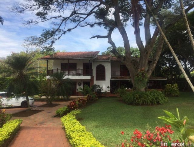 Hermosa Casa Campestre - Finca en Cali, Valle del Cauca